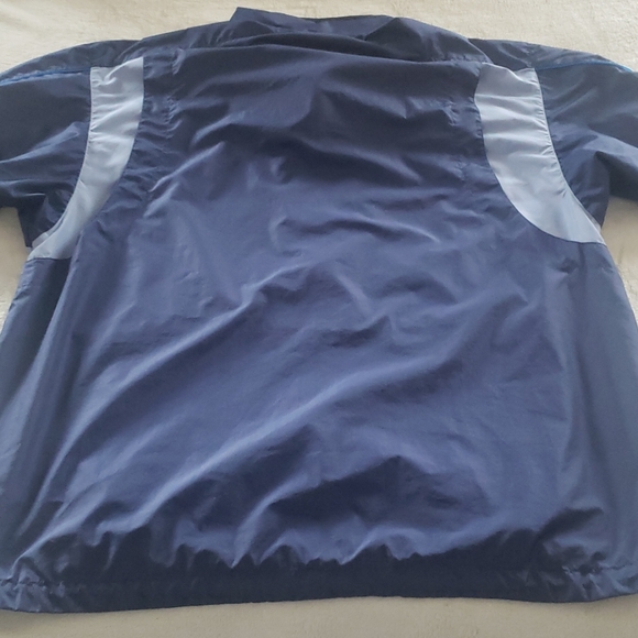 Nike - Picture 6 of 15